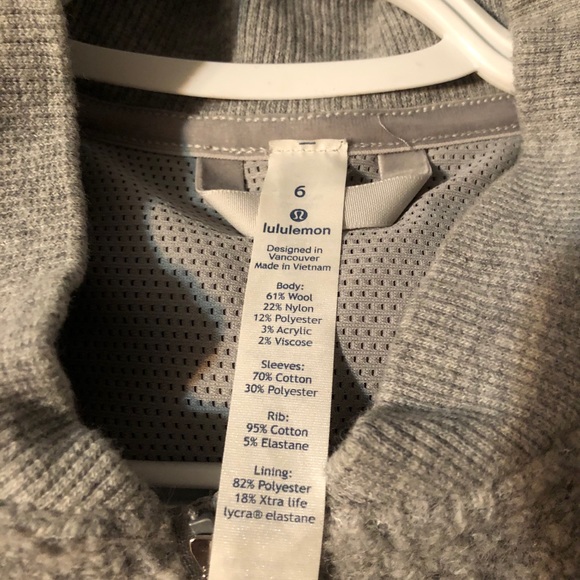 Lululemon Stand Up Sherpa Jacket - Picture 6 of 7
